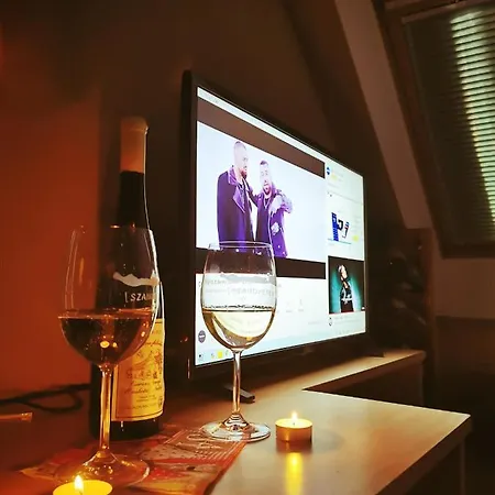 Pilikan - Park, Agroturism, Vineyard & Farm Lägenhet Cserszegtomaj