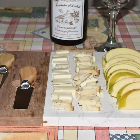 Lägenhet Pilikan - Park, Agroturism, Vineyard & Farm *