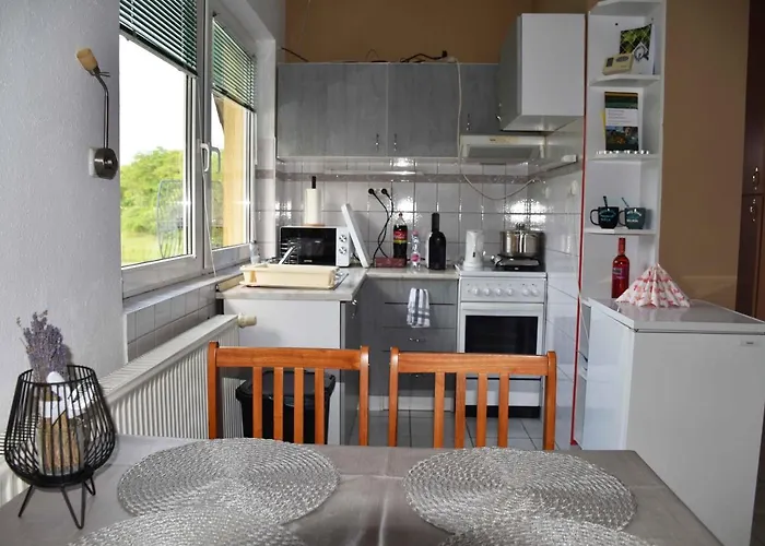 Pilikán Apartman Cserszegtomaj