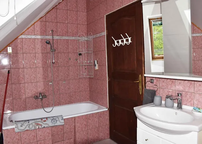 דירה Pilikan - Park, Agroturism, Vineyard & Farm צ'רסגטומאי